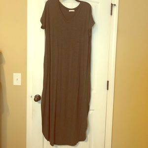 Vinnie Louise Maxi-dress NWOT